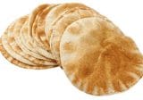 ازدحام في افران الهرمل وإغلاق بعضها على خلفية قرار حصر بيع الخبز بصالاتها