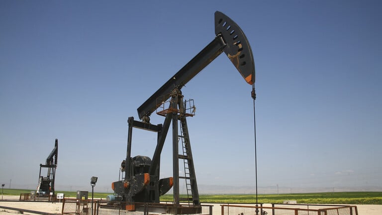 “أوبك+” لا تعتزم ضخ مزيد من النفط رغم الضغوط الأميركية
