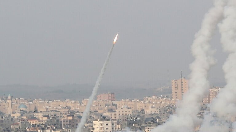 الحوثيون: استهدفنا محطة الكهرباء التابعة للعدو “الإسرائيلي” جنوبي منطقة حيفا المحتلة “أوروت رابين” بصاروخ بالستي فرط صوتي نوع “فلسطين2”