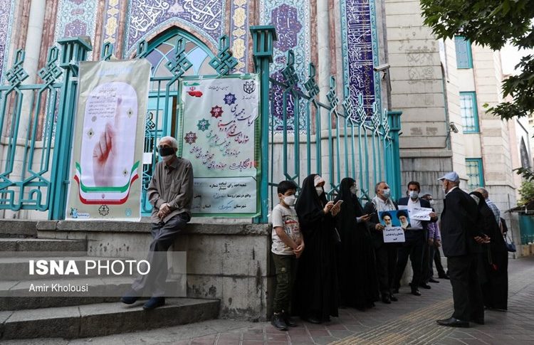 ايران: الاقبال على صناديق الاقتراع يتزايد مع تقدم ساعات النهار