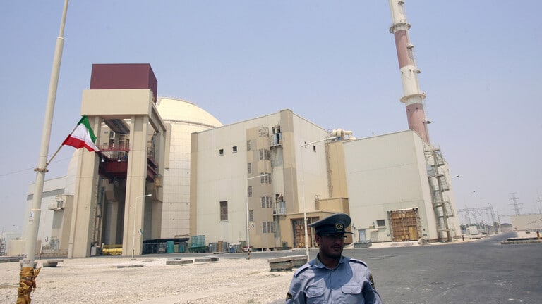 إيران تعلن موعد تشغيل مراحل جديدة من محطة “بوشهر”