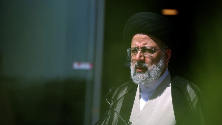 الرئيس الإيراني المنتخب: سأشكل حكومة ثورية ومناهضة للفساد