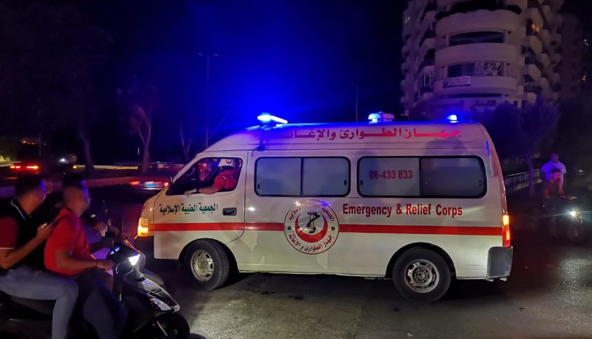مركز عمليات طوارئ الصحة: ثلاثة شهداء في الغارة العدوة على طيرحرفا