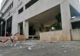 محتجون رشقوا مبنى مصرف لبنان في صيدا بالحجارة