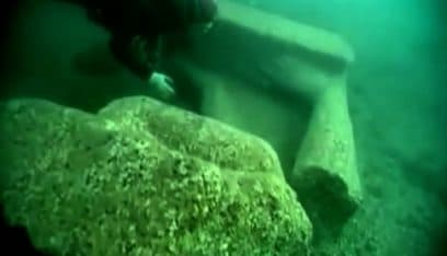بالفيديو: العثور على حطام سفينة مصرية قديمة غرقت قبل 2200 عام!