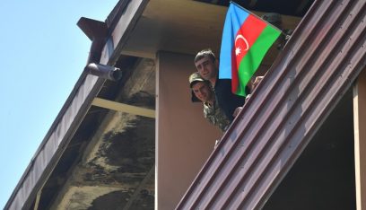 أذربيجان تتهم أرمينيا باستهداف مواقعها على طول الحدود