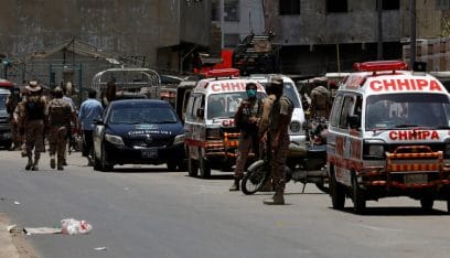 باكستان.. قتلى وجرحى إثر اصطدام حافلة ركاب وعربة مقطورة