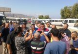 سائقو الباصات في طرابلس اعتصموا احتجاجًا على تفاقم أزمة المازوت