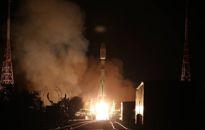بالفيديو: إطلاق صاروخ “سويوز” لتسريع الإنترنت
