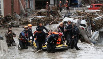 ارتفاع حصيلة ضحايا فيضانات شمال تركيا