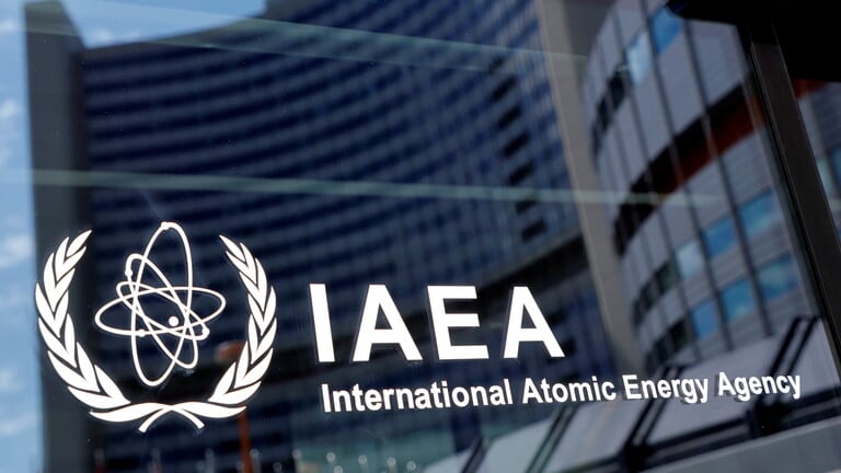 الوكالة الدولية للطاقة الذرية تعلن بدء عمليات تفتيش في أوكرانيا على خلفية مزاعم بتطويرها “قنبلة قذرة”