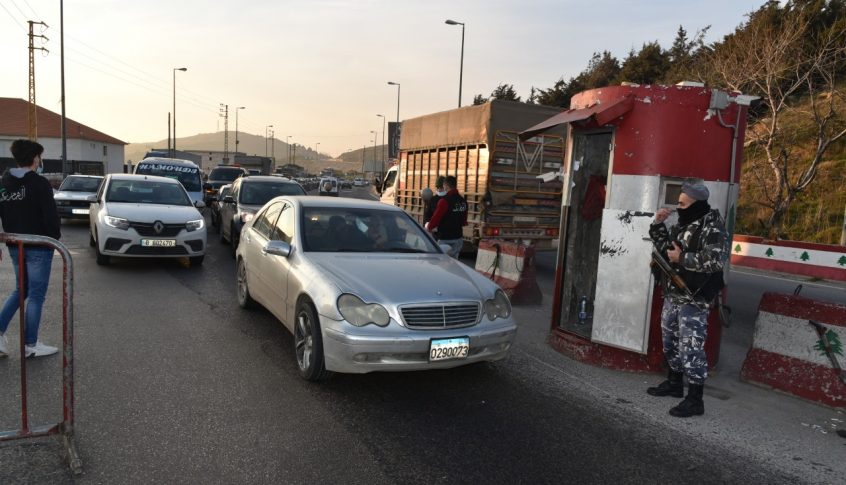 التحكم المروري: طريق ضهر البيدر مقطوعة بسبب انزلاق بعض المركبات