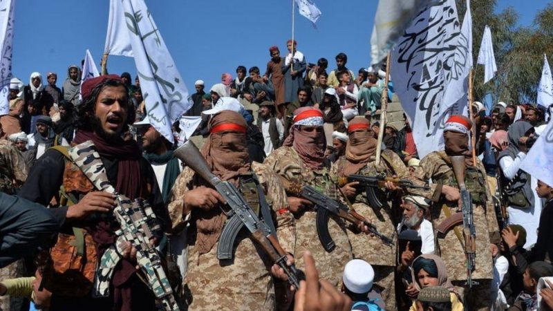“طالبان” تنشر كتيبة انتحارية على حدود أفغانستان مع الصين وطاجيكستان