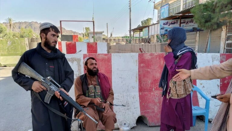 “طالبان” تقتحم مزار شريف وباتت على بعد 10 كلم من كابل