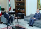 الرئيس عون عرض مع وزير الدفاع شؤون الوزارة وأوضاع المؤسسة العسكرية