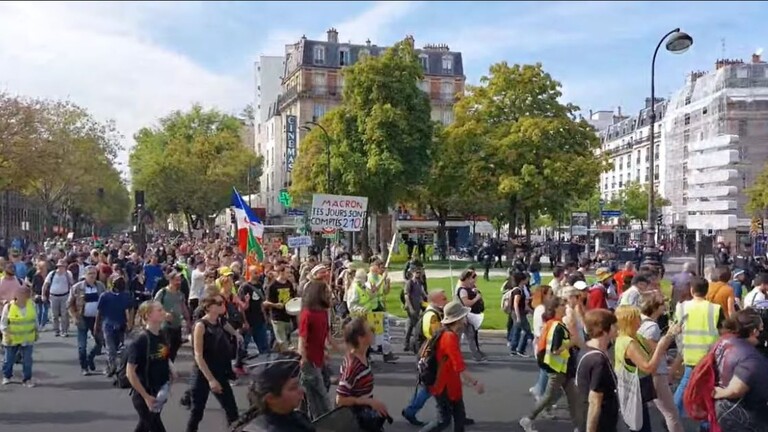 تظاهرة جديدة احتجاجًا على التصاريح الصحية في باريس