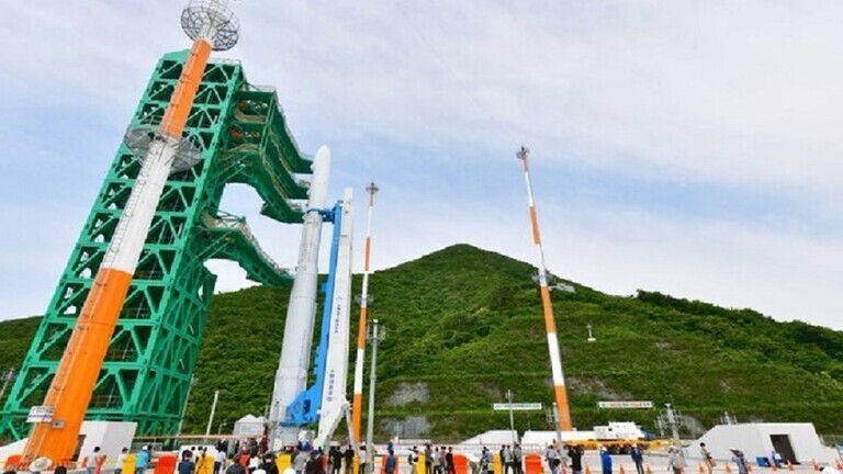 كوريا الجنوبية تنجح بإطلاق صاروخها الفضائي محلي الصنع