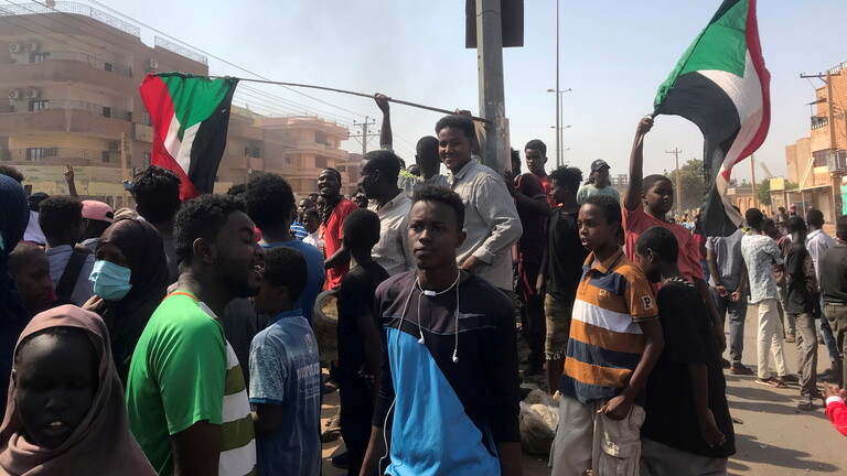 السودان.. مقتل 3 أشخاص بالرصاص وإصابة أكثر من 80