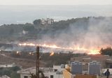 حريق في خراج بلدة مشحا والاهالي يعملون على إهماده