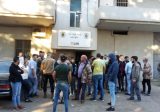 إعتصام أمام مؤسسة كهرباء حلبا احتجاجا على انقطاع التيار