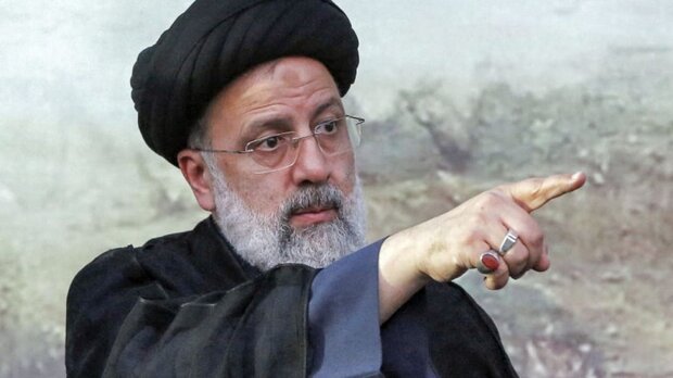 وكالة “فارس”: ندعو الإيرانيين “للصلاة” من أجل الرئيس الإيراني بعد حادث الطائرة