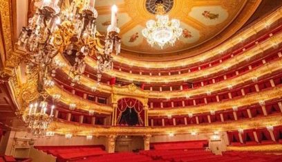 مقتل فنان روسي بطريقة مروعة بعد سقوط “الديكور” على خشبة المسرح!