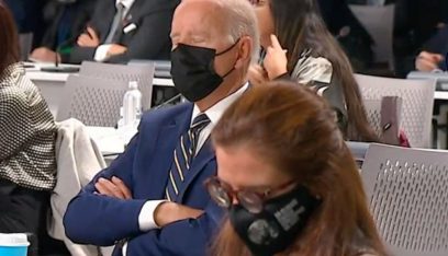 بالفيديو: بايدن يغط بـ”النوم” خلال قمة غلاسكو للمناخ!