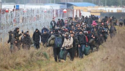 بولندا تتهم بيلاروسيا بمساعدة اللاجئين على عبور الحدود
