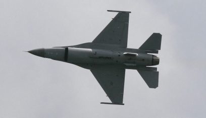 طائرات إف-16 بلجيكية تعترض قاذفتين روسيتين فوق بحر الشمال
