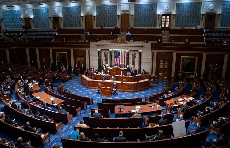 الكونغرس الأميركي يشرّع قانوناً لضخ المزيد من الأسلحة إلى أوكرانيا