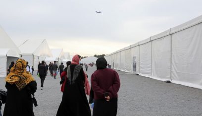 ألمانيا تتعهد باستقبال 25 ألف أفغاني