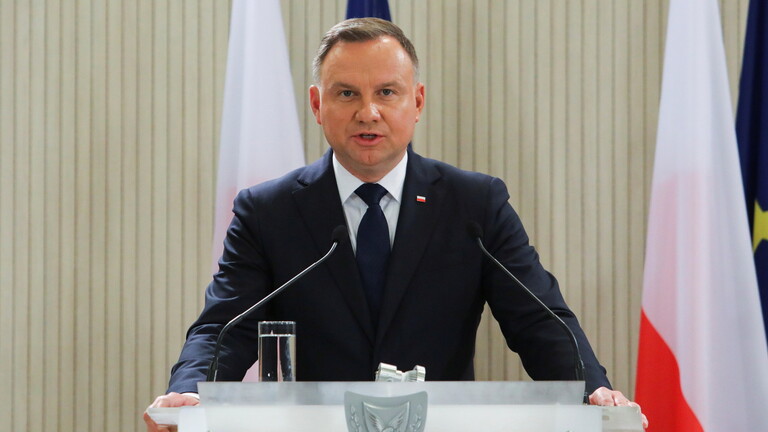 الرئيس البولندي يوافق على نشر عسكريين بريطانيين على حدود بلاده