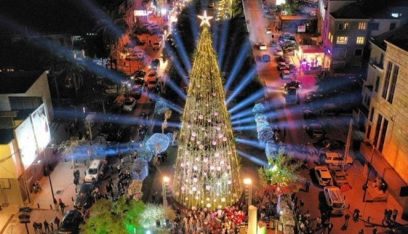 إضاءة شجرة الميلاد في جبيل- بالصور