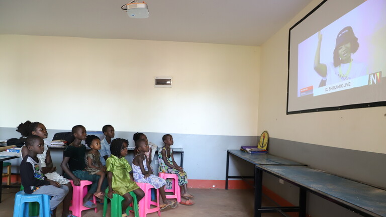 إعادة فتح المدارس في أوغندا بعد إقفال دام عامين تقريباً