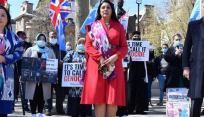 نائبة بريطانية تتهم الحكومة بإقالتها من منصب وزاري…لكونها “مسلمة”