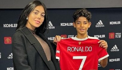 رسميا.. نجل رونالدو ينضم إلى أكاديمية مانشستر يونايتد