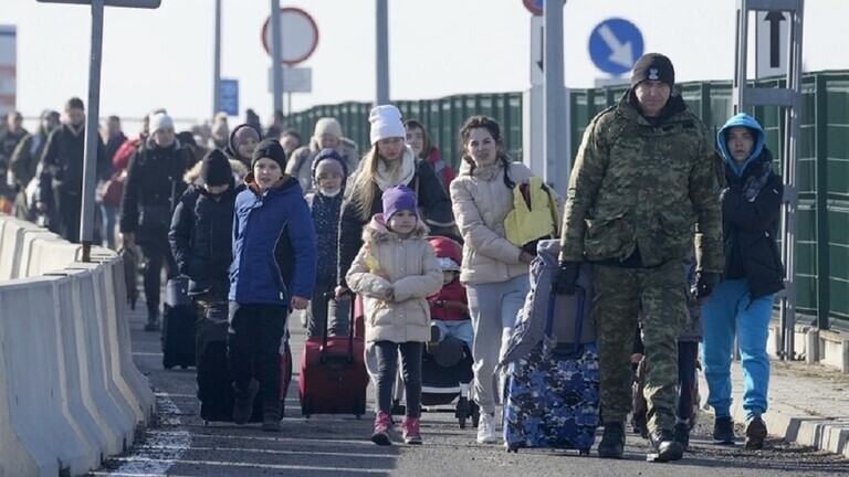 أكثر من 4.2 ألف لاجئ من دونباس عبروا حدود روسيا