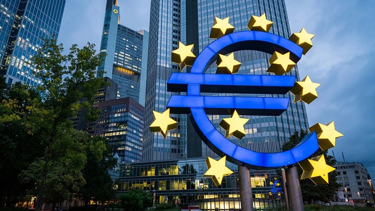 التضخم بمنطقة اليورو يتراجع إلى 10.1 بالمئة في تشرين الثاني