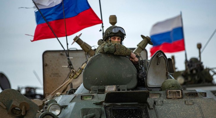 الدفاع الروسية تعلن اعتراض صاروخين أوكرانيين من طراز “إس-200” فوق بحر آزوف