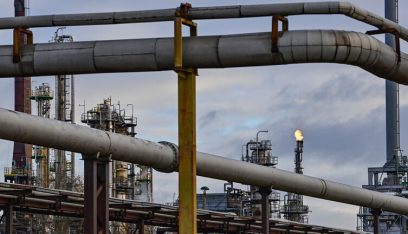 نوفاك: صادرات النفط عبر خط أنابيب القزوين ستتوقف لنحو شهرين