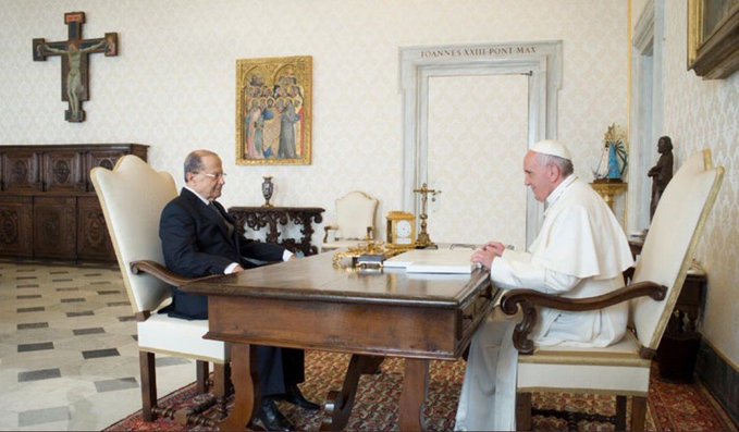 البابا فرنسيس استقبل الرئيس عون ويجتمع في هذه الأثناء مع المونسنيور غالاغر