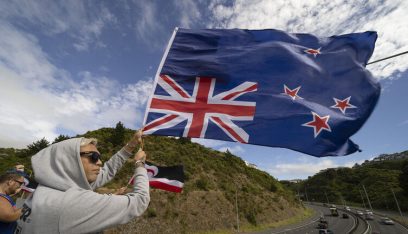برلمان نيوزيلندا يوافق على تشريع يسمح بفرض عقوبات اقتصادية على روسيا