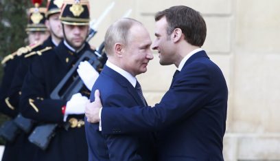 الكرملين: روسيا تثمن الحوار بين بوتين وماكرون