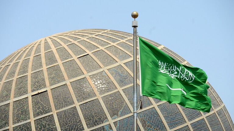 السعودية ترحب بوقف إطلاق النار في اليمن بهدف حماية الملاحة والتجارة الدولية