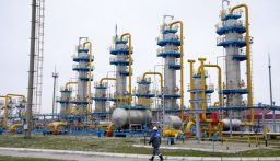 النفط نحو أكبر خسارة أسبوعية منذ آذار 2023