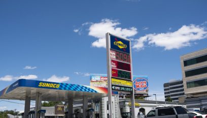 هل يتجاوز سعر غالون البنزين الـ 6 دولارات في اميركا؟