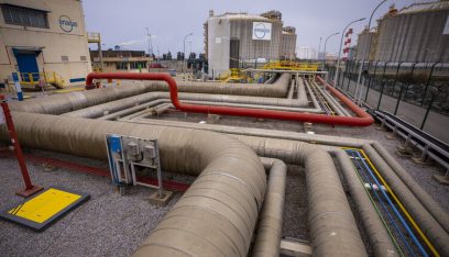 “غازبروم” توقف إمدادات الغاز إلى لاتفيا