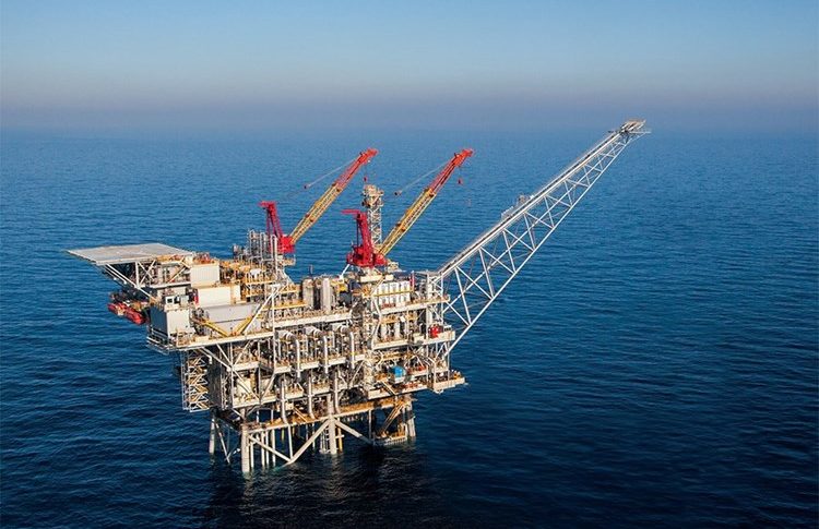 اتفاق بين باكو وطهران لتطوير حقول نفطية في بحر قزوين