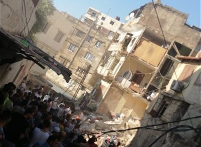 انهيار مبنى في برج البراجنة سبق أن تم استهدافه أثناء العـدوان الإسرائيلي