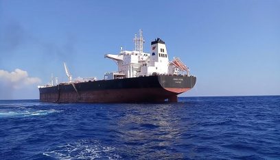 الموانئ النفطية الليبية تستأنف عملها والتصدير بعد توقف 3 أشهر